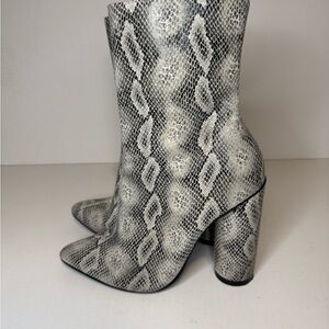 Cape Robbin Black and Gray Snake Print Heeled Boots